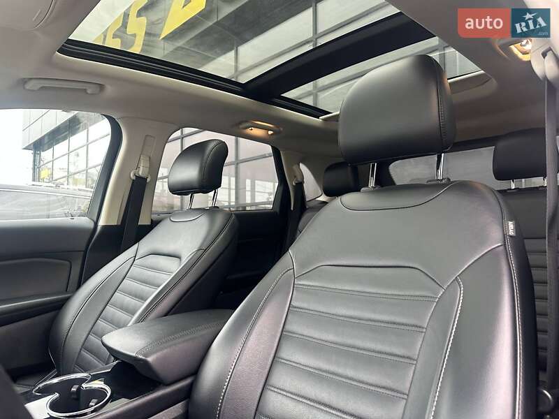 Внедорожник / Кроссовер Ford Edge 2016 в Ивано-Франковске