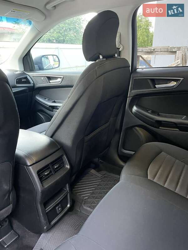 Позашляховик / Кросовер Ford Edge 2015 в Броварах