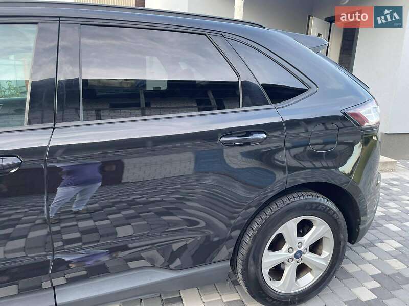 Позашляховик / Кросовер Ford Edge 2015 в Броварах