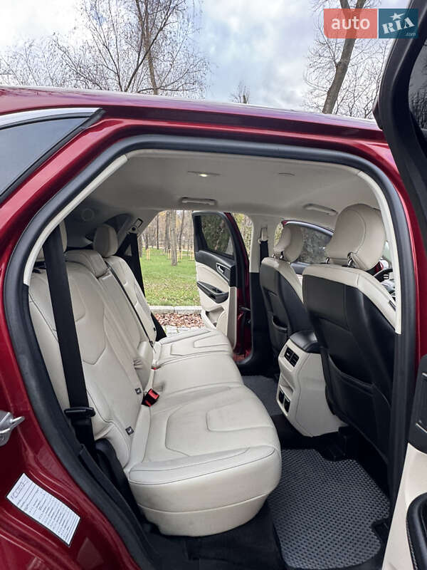 Внедорожник / Кроссовер Ford Edge 2016 в Киеве