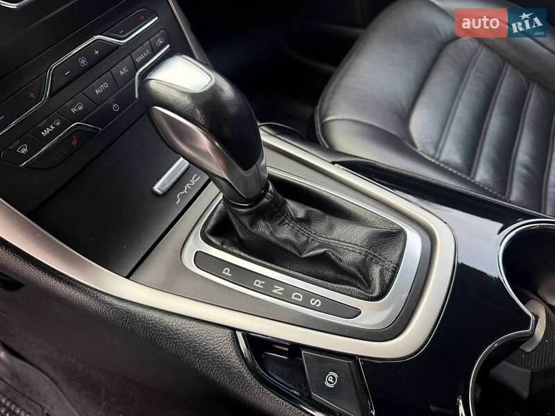 Внедорожник / Кроссовер Ford Edge 2015 в Умани