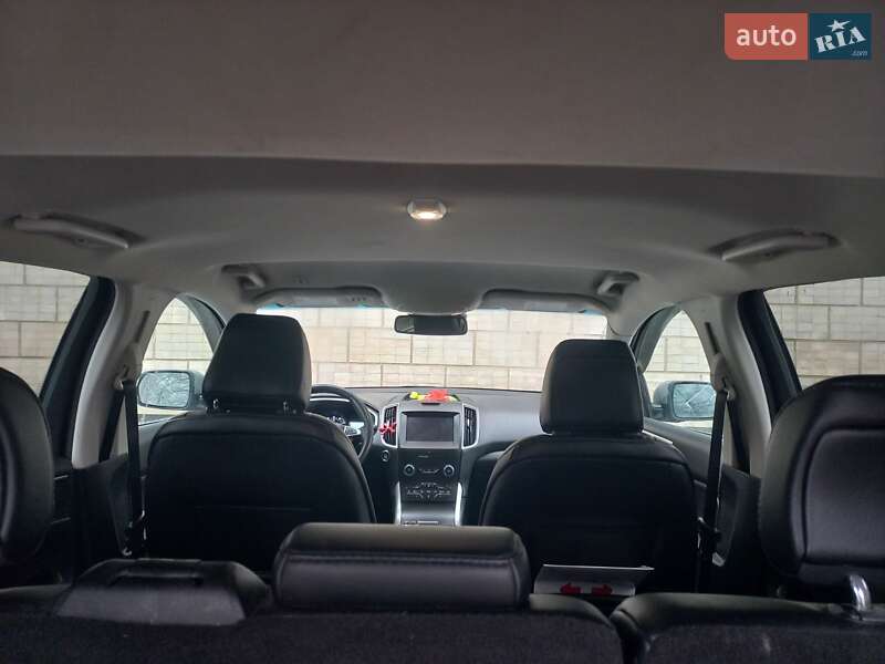 Позашляховик / Кросовер Ford Edge 2020 в Умані