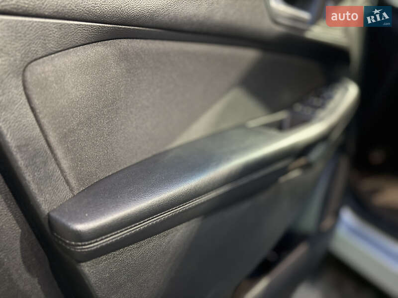 Позашляховик / Кросовер Ford Edge 2016 в Дніпрі