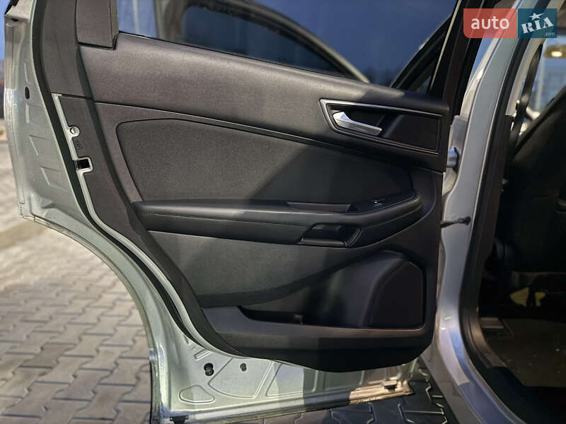 Позашляховик / Кросовер Ford Edge 2016 в Дніпрі