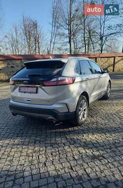 Позашляховик / Кросовер Ford Edge 2019 в Чернівцях
