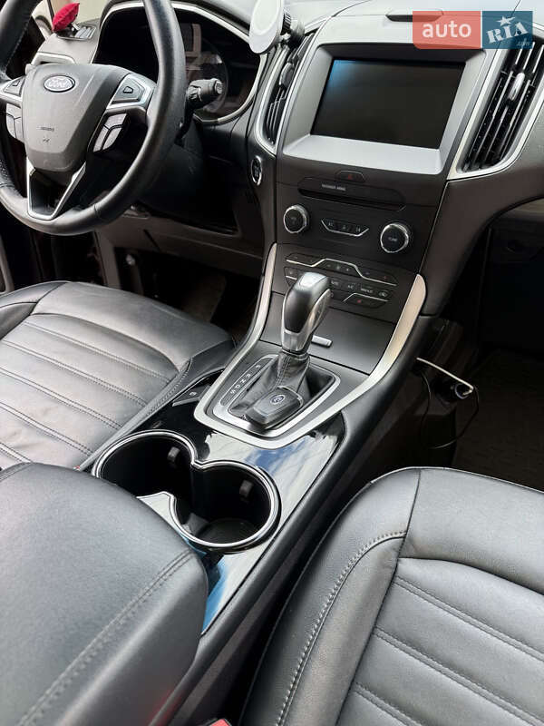 Позашляховик / Кросовер Ford Edge 2018 в Києві