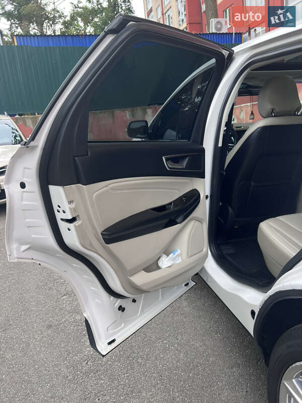 Позашляховик / Кросовер Ford Edge 2017 в Ірпені