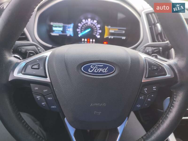 Внедорожник / Кроссовер Ford Edge 2019 в Остроге