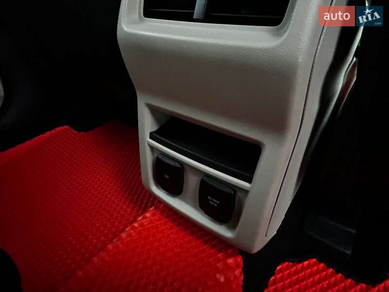 Позашляховик / Кросовер Ford Edge 2017 в Києві