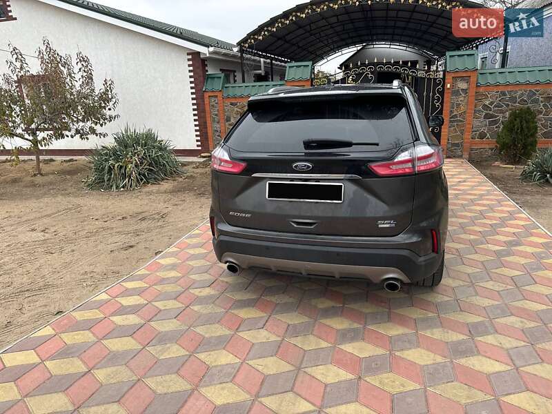 Внедорожник / Кроссовер Ford Edge 2019 в Вознесенске