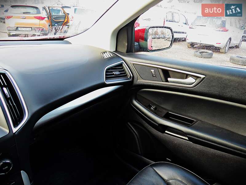 Внедорожник / Кроссовер Ford Edge 2015 в Черкассах