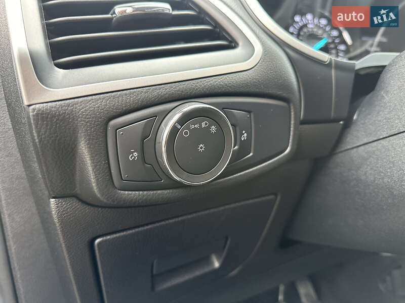 Внедорожник / Кроссовер Ford Edge 2017 в Киеве