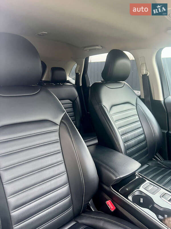 Внедорожник / Кроссовер Ford Edge 2019 в Ровно