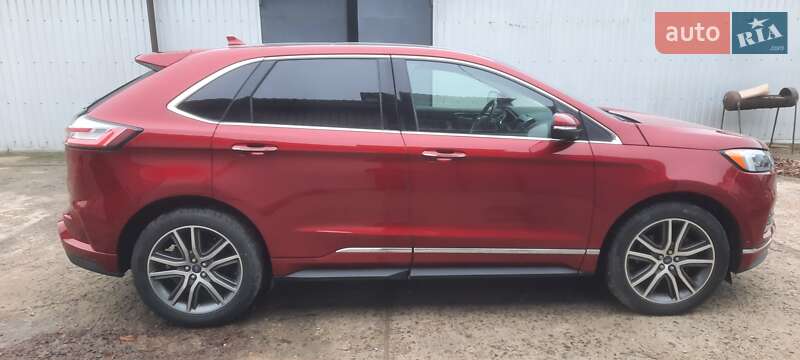 Позашляховик / Кросовер Ford Edge 2018 в Рівному