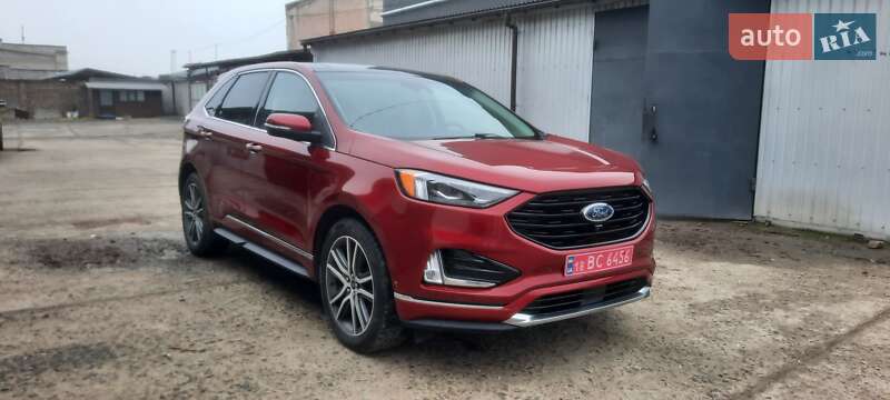 Позашляховик / Кросовер Ford Edge 2018 в Рівному