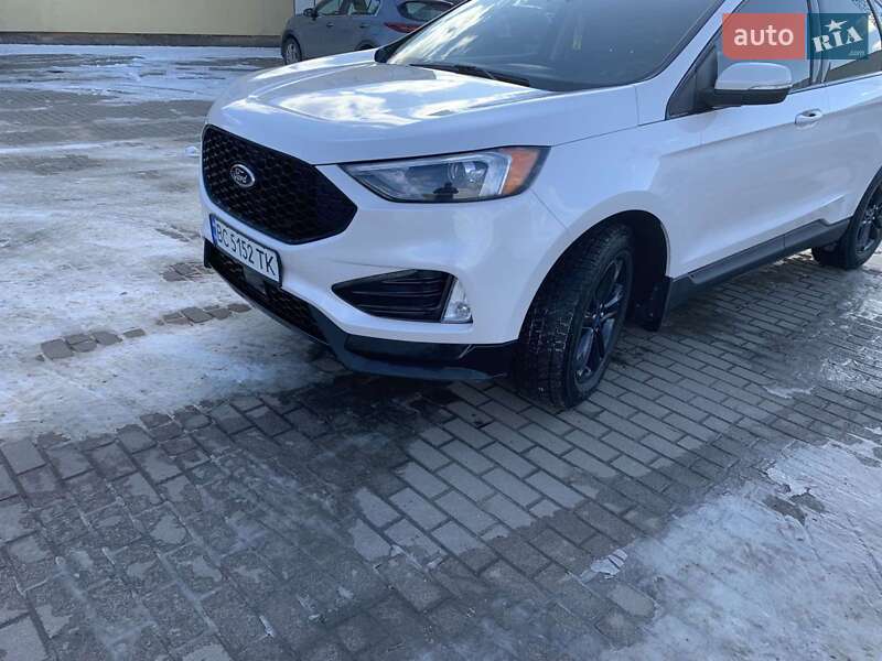 Позашляховик / Кросовер Ford Edge 2019 в Жовкві