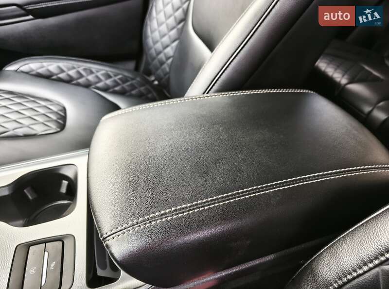 Внедорожник / Кроссовер Ford Edge 2023 в Ивано-Франковске