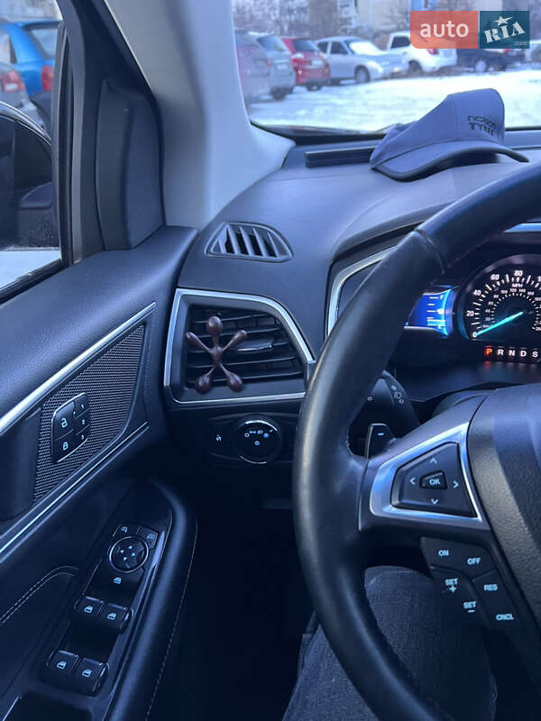 Позашляховик / Кросовер Ford Edge 2016 в Києві фото 16 Позашляховик / Кросовер Ford Edge 2016 в Києві