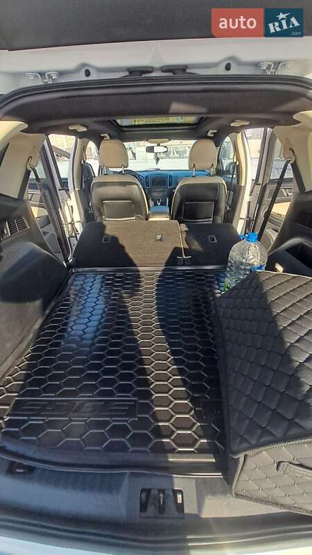 Позашляховик / Кросовер Ford Edge 2015 в Києві