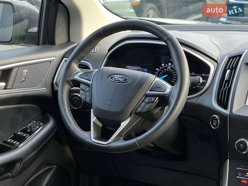 Позашляховик / Кросовер Ford Edge 2018 в Івано-Франківську