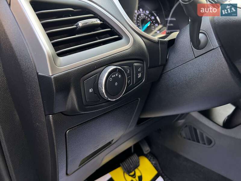 Позашляховик / Кросовер Ford Edge 2018 в Івано-Франківську