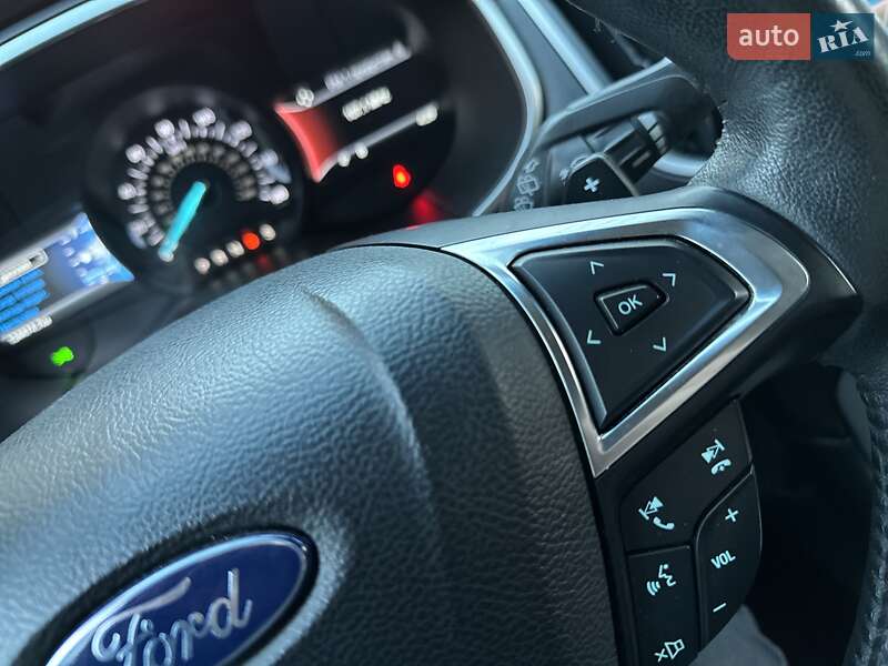 Внедорожник / Кроссовер Ford Edge 2015 в Хмельницком