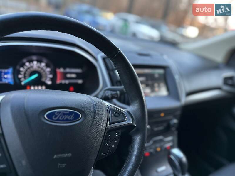 Внедорожник / Кроссовер Ford Edge 2015 в Хмельницком