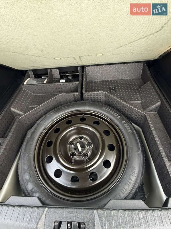 Внедорожник / Кроссовер Ford Edge 2022 в Дубно