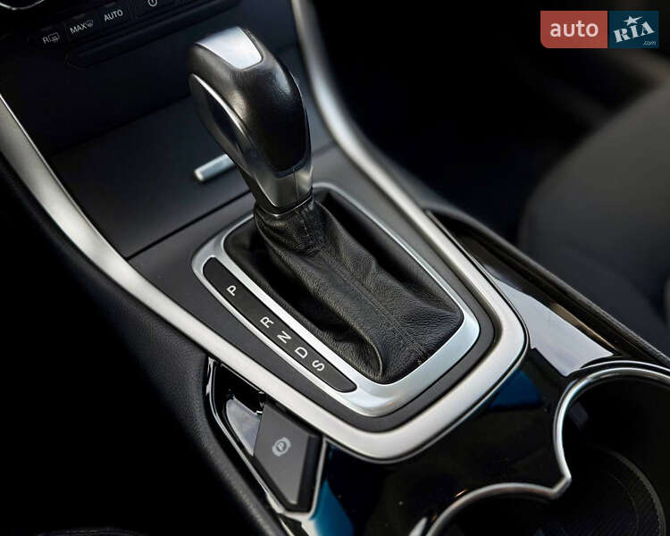 Внедорожник / Кроссовер Ford Edge 2018 в Киеве