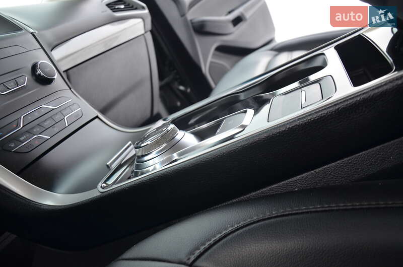 Внедорожник / Кроссовер Ford Edge 2019 в Трускавце