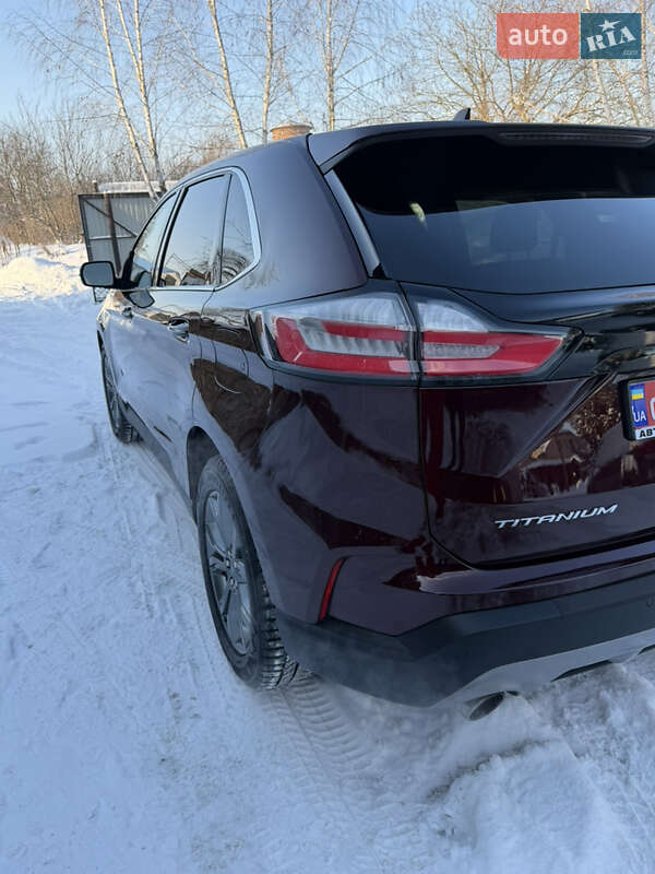 Позашляховик / Кросовер Ford Edge 2021 в Дубні