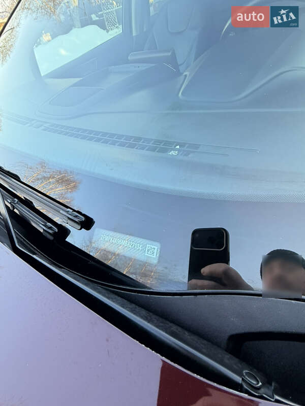 Позашляховик / Кросовер Ford Edge 2021 в Дубні