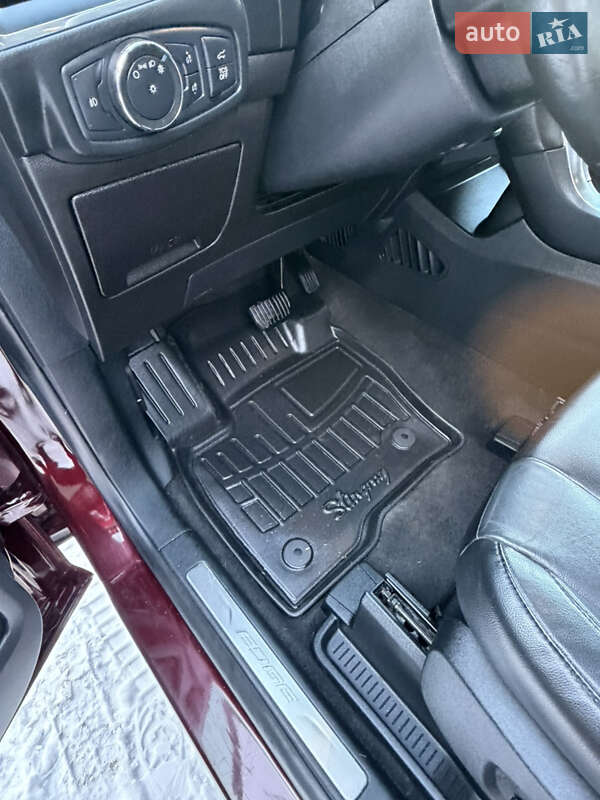 Позашляховик / Кросовер Ford Edge 2021 в Дубні