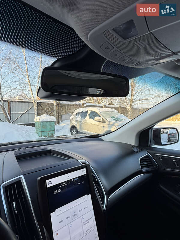 Позашляховик / Кросовер Ford Edge 2021 в Дубні