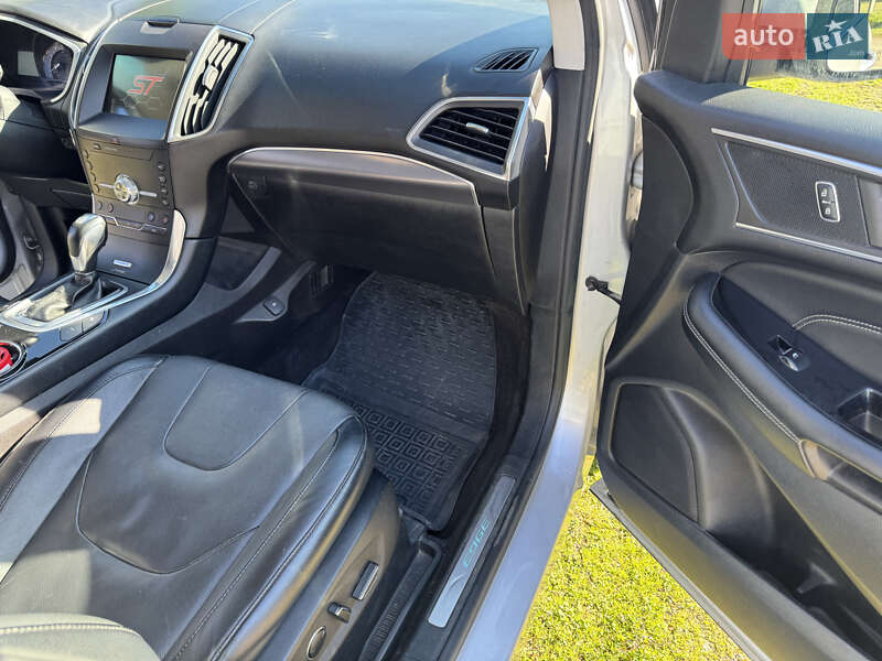 Внедорожник / Кроссовер Ford Edge 2015 в Черновцах