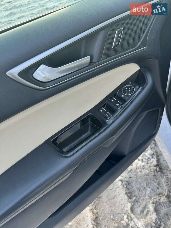 Внедорожник / Кроссовер Ford Edge 2016 в Запорожье