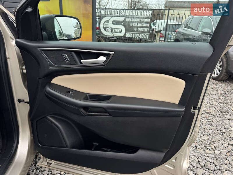 Позашляховик / Кросовер Ford Edge 2017 в Стрию
