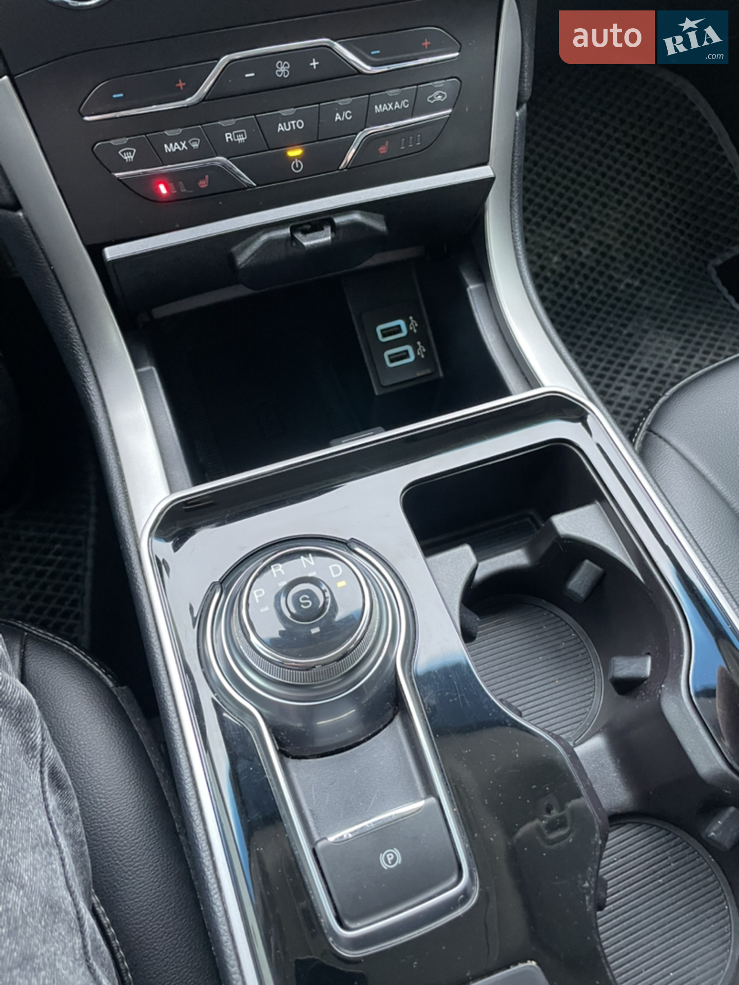 2019 Ford Edge - мініатюра 24