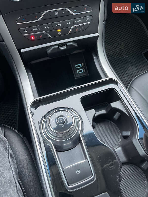 Позашляховик / Кросовер Ford Edge 2019 в Радехові