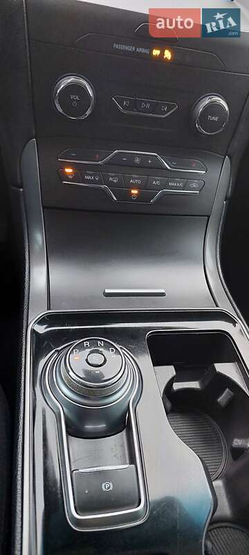 Позашляховик / Кросовер Ford Edge 2019 в Дубні фото 17 Позашляховик / Кросовер Ford Edge 2019 в Дубні