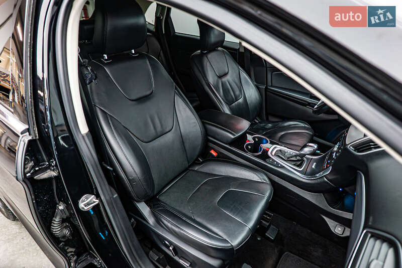 Позашляховик / Кросовер Ford Edge 2016 в Києві