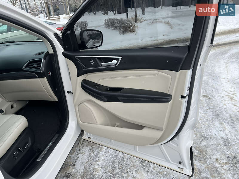 Внедорожник / Кроссовер Ford Edge 2017 в Киеве