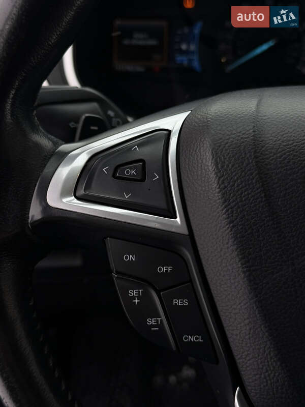 Позашляховик / Кросовер Ford Edge 2015 в Києві