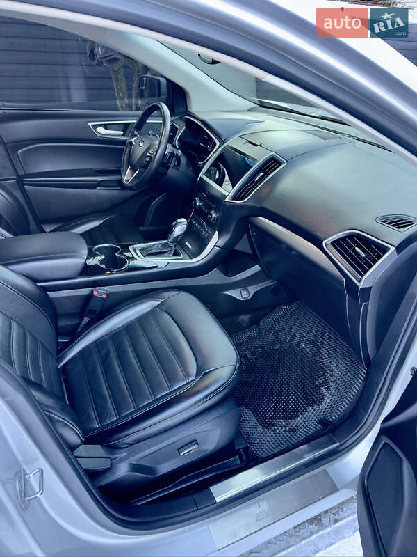 Позашляховик / Кросовер Ford Edge 2017 в Кременчуці