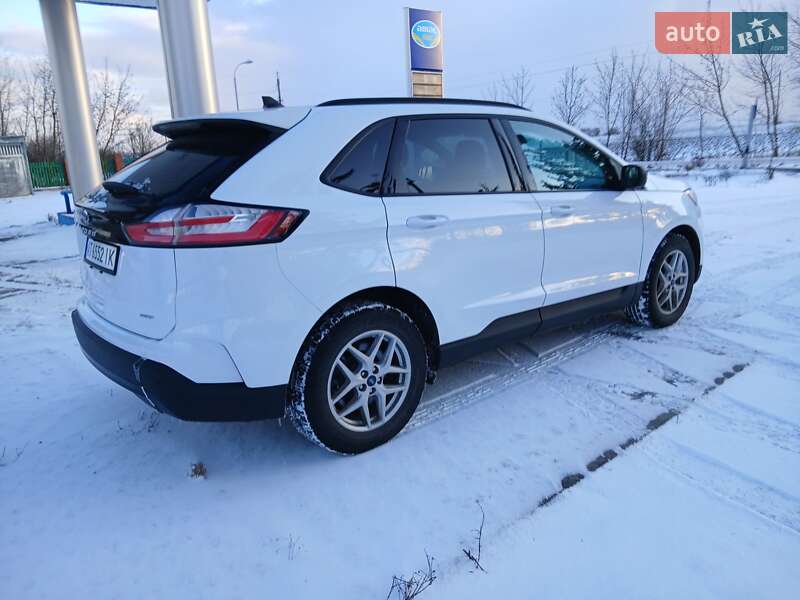 Позашляховик / Кросовер Ford Edge 2021 в Тлумачі