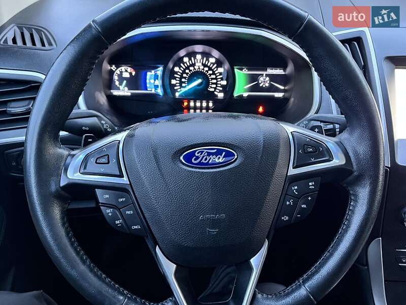 Внедорожник / Кроссовер Ford Edge 2016 в Киеве