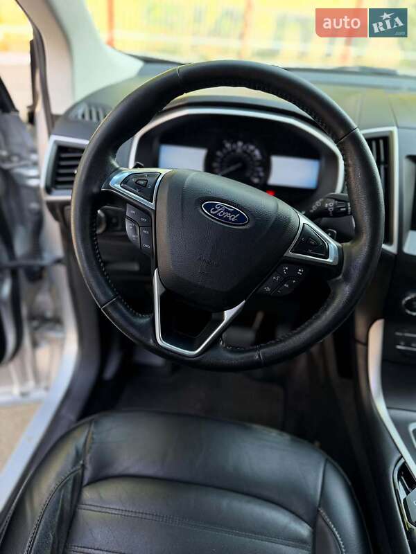 Позашляховик / Кросовер Ford Edge 2016 в Львові