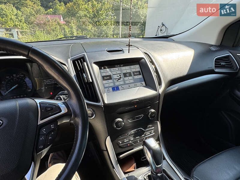 Внедорожник / Кроссовер Ford Edge 2016 в Яремче