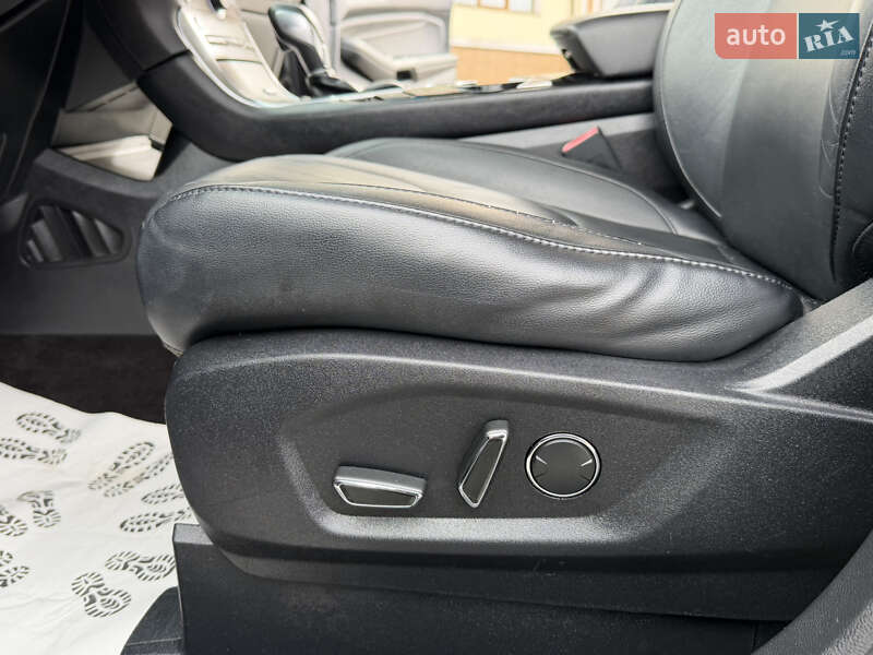 Внедорожник / Кроссовер Ford Edge 2016 в Дрогобыче