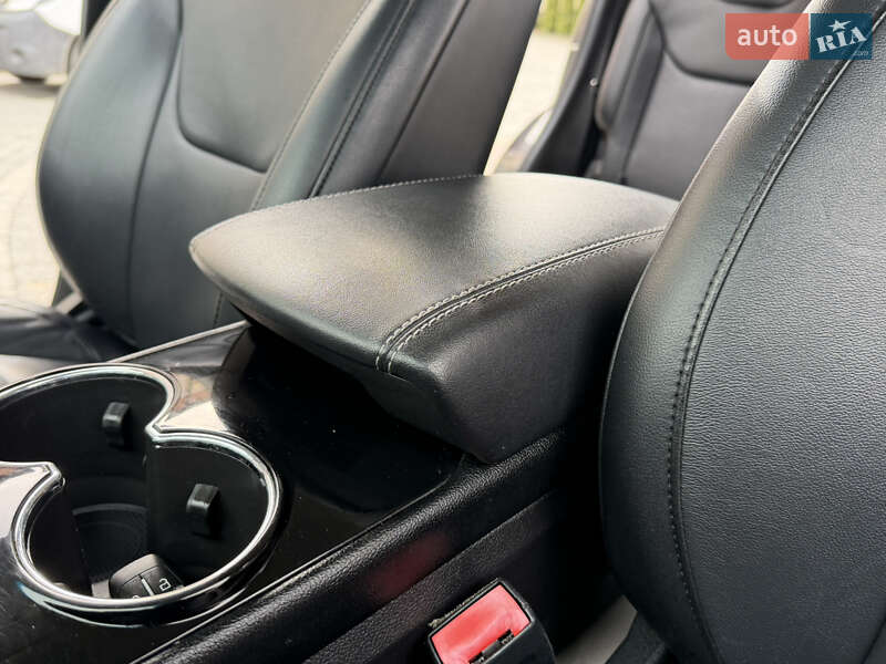 Внедорожник / Кроссовер Ford Edge 2016 в Дрогобыче